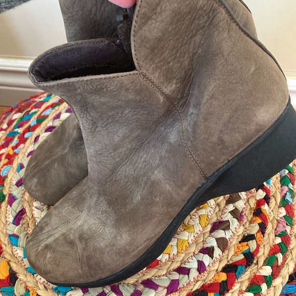 Dansko Wedges suede Ankle Boots - Picture 5 of 8